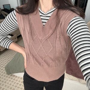 Vintage Cable Knit Sweater Vest